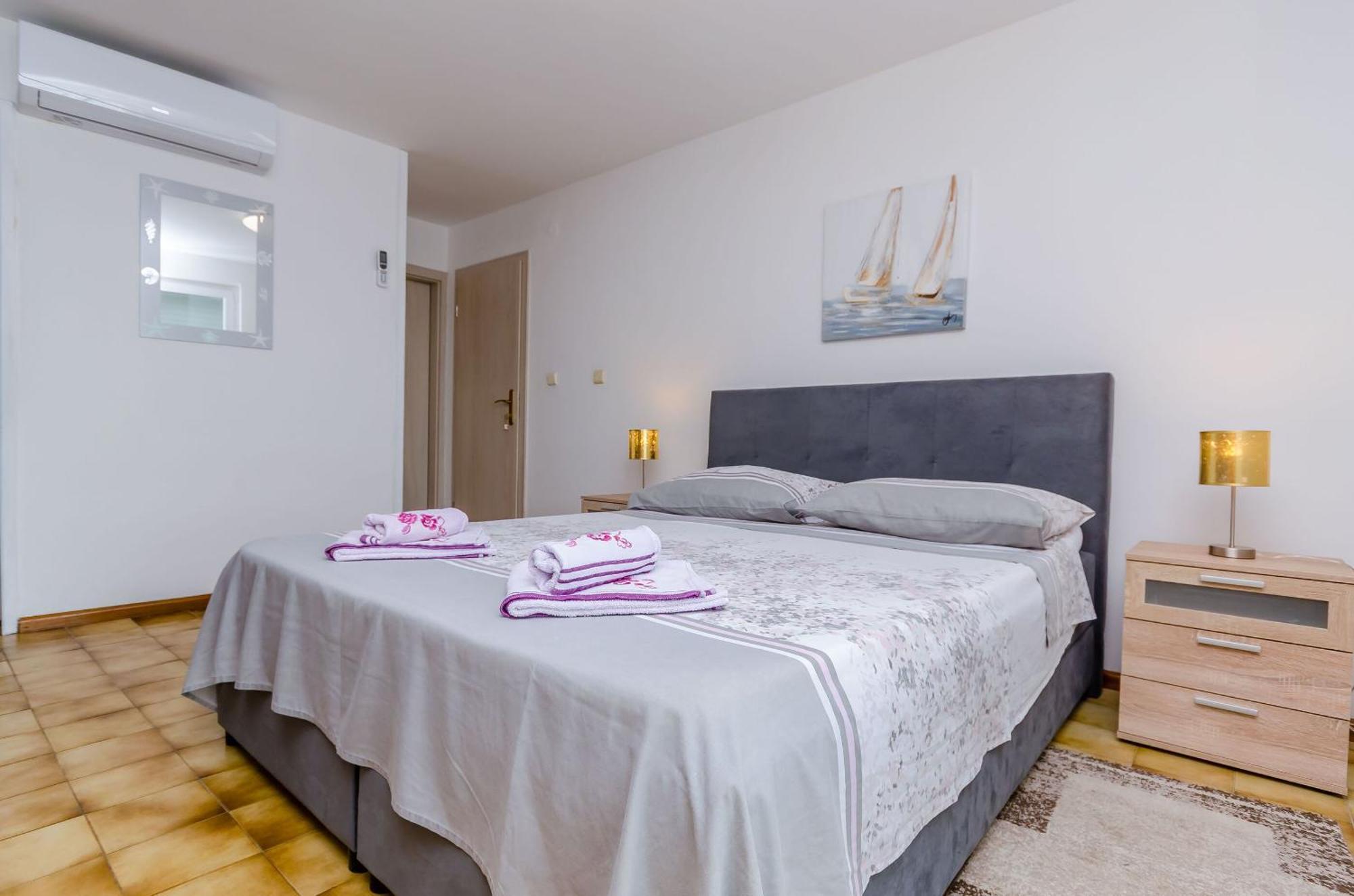Apartments Bety ドゥギ・ラット エクステリア 写真